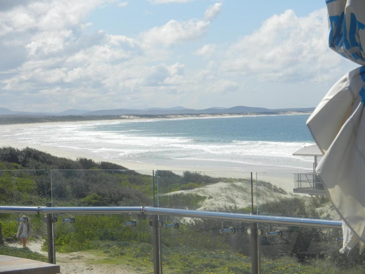 Oceanside Hawks Nest Hotell Eksteriør bilde
